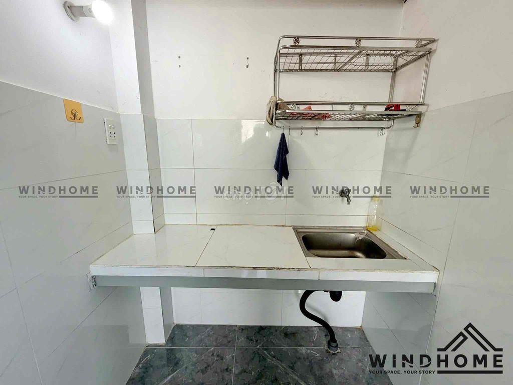 Phòng Ban Công Cửa Sổ Trời Gác Cao Kế Bên UFM Cầu Tân Thuận KCX