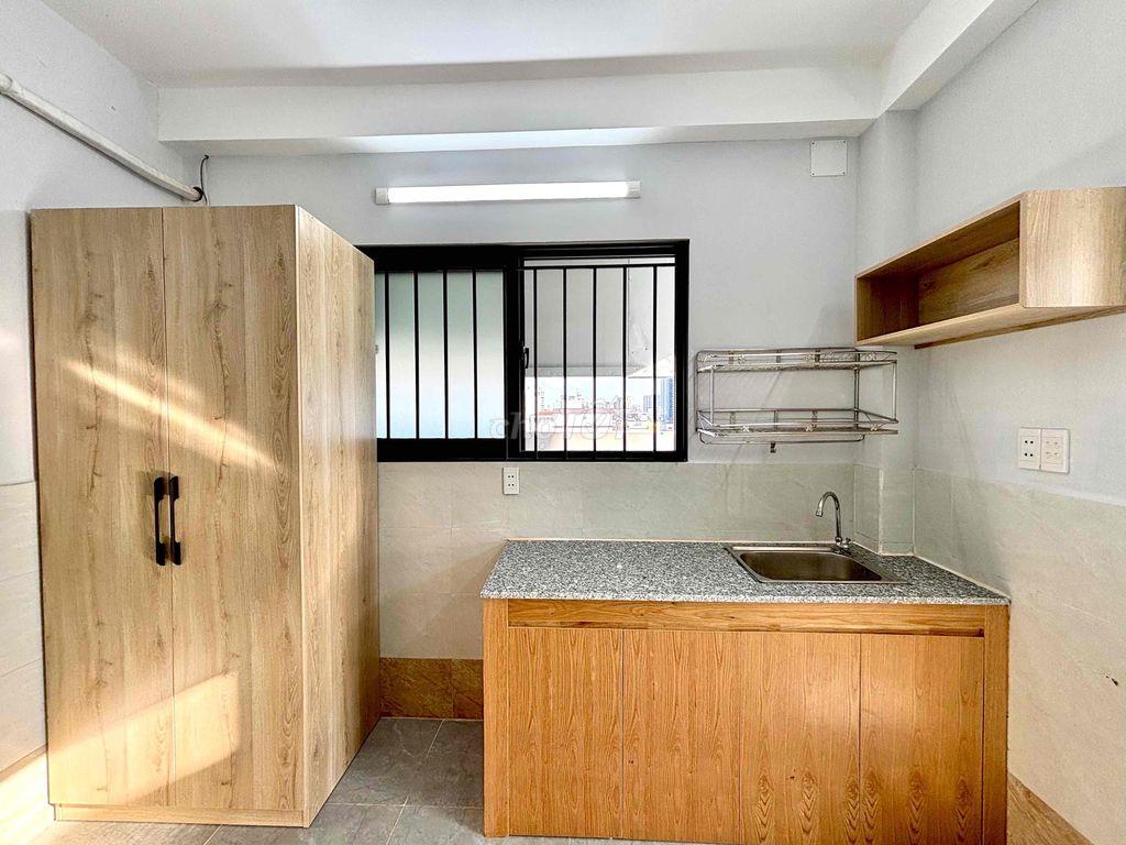 PHÒNG BAN CÔNG FULL NỘI THẤT - GẦN UFM PHÚ MỸ HƯNG CẦU PHÚ MỸ NTT KCX