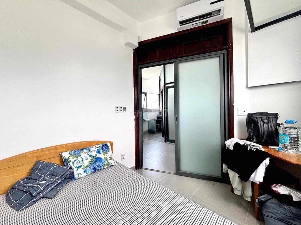 2 Phòng Ngủ Có Sân Ban Công To Full gần TDT UFM RMIT SGU NTT OU TNMT