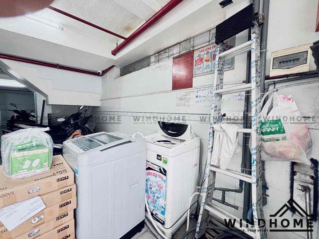 Phòng Full Nội Thất Cửa Sổ Trời Gần TDT OU TNMT RMIT Gần Lotte