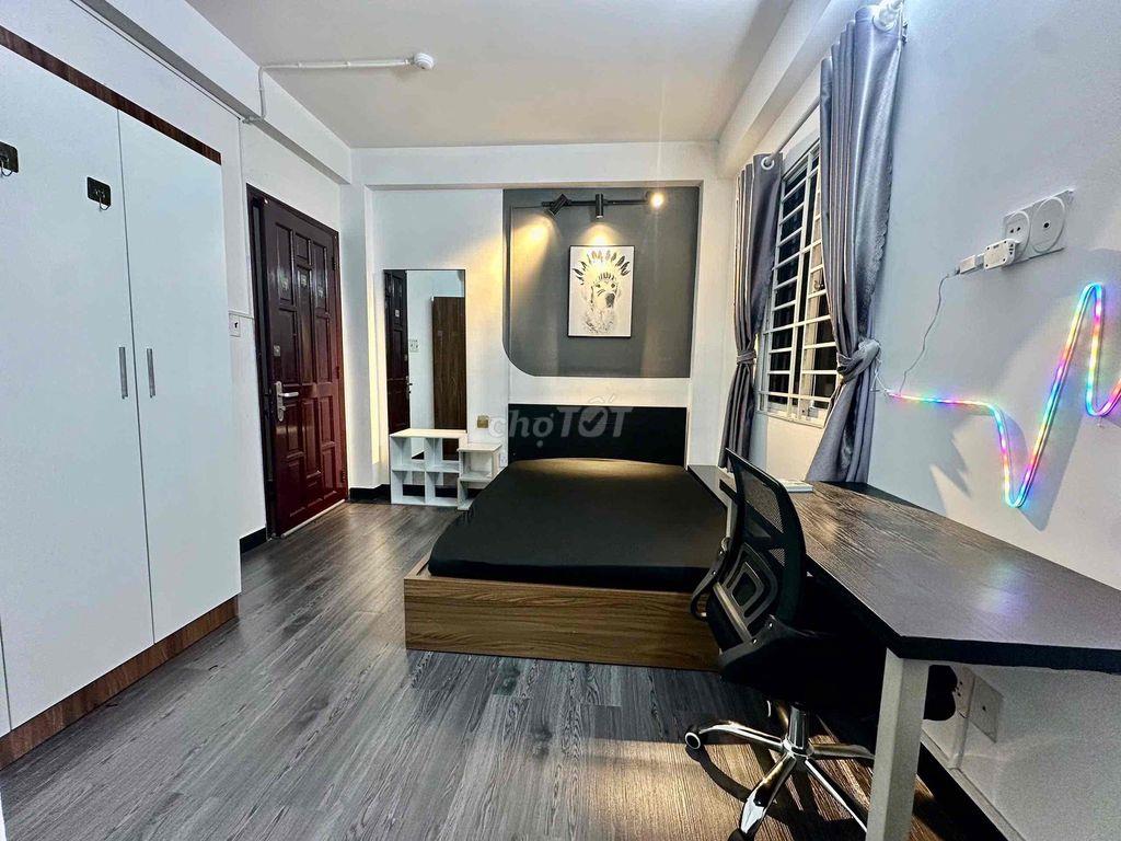 Cửa Sổ Trời To KDC Trung Sơn Full Nội Thất Gần Q5 TDT RMIT UFM SGU