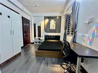 Cửa Sổ Trời To KDC Trung Sơn Full Nội Thất Gần Q5 TDT RMIT UFM SGU