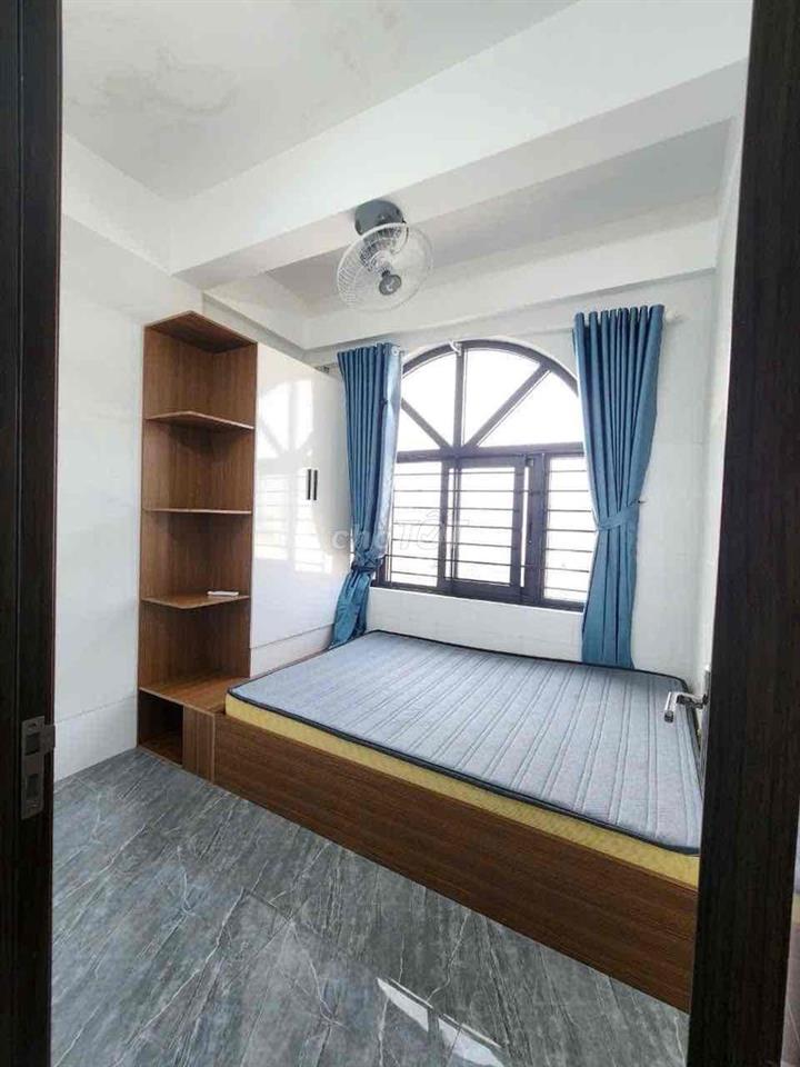 2PN FULL NT TRONG CHDV SỊN Ở TRUNG TÂM QUẬN 7 KẾ BÊN UFM NTT PMH Q4