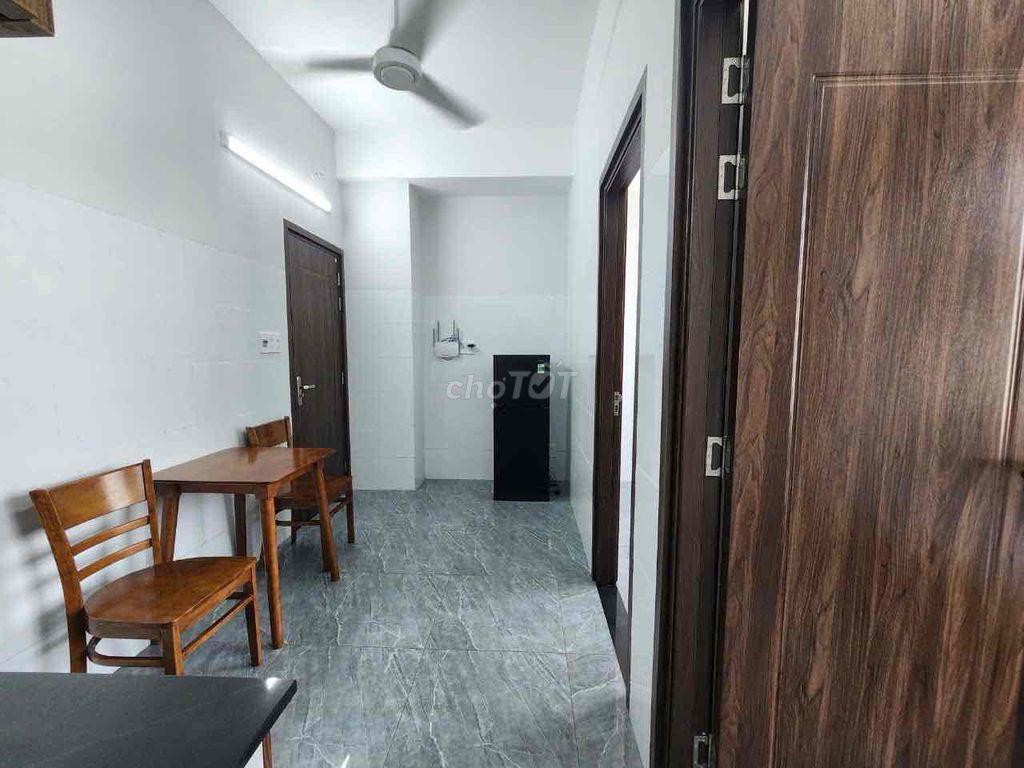 2PN FULL NT TRONG CHDV SỊN Ở TRUNG TÂM QUẬN 7 KẾ BÊN UFM NTT PMH Q4