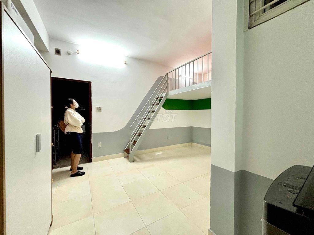 Phòng Full NT TRỆT Siêu Rộng 40m2 Máy Giặt Riêng - Gần UFM KCX Quận 4