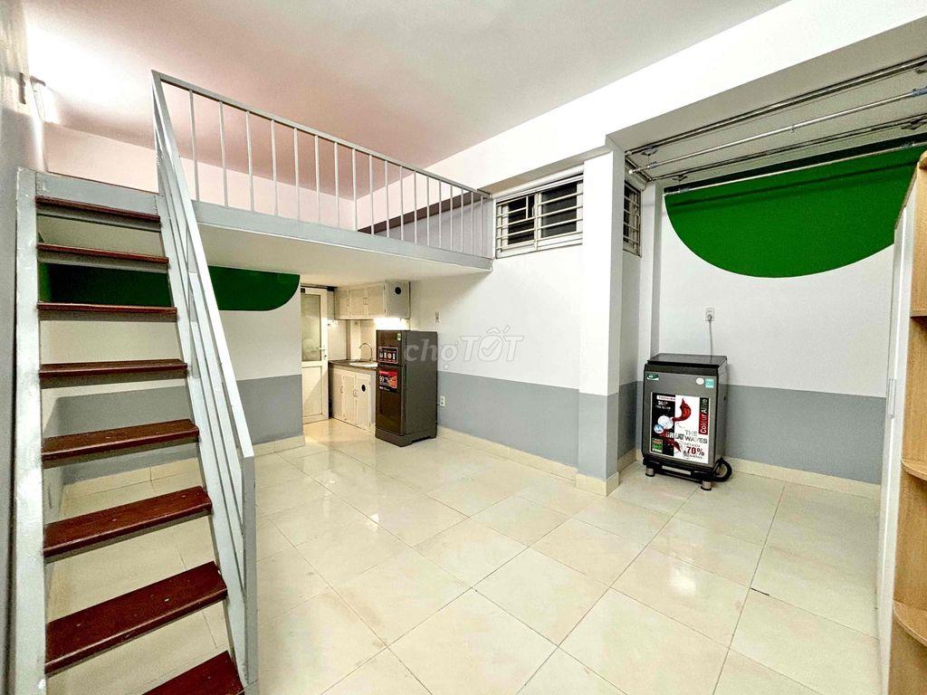 Phòng Full NT TRỆT Siêu Rộng 40m2 Máy Giặt Riêng - Gần UFM KCX Quận 4