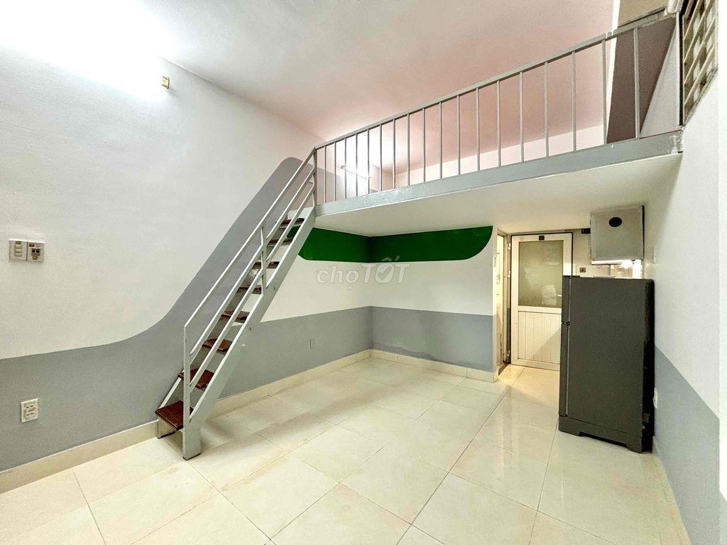 Phòng Full NT TRỆT Siêu Rộng 40m2 Máy Giặt Riêng - Gần UFM KCX Quận 4