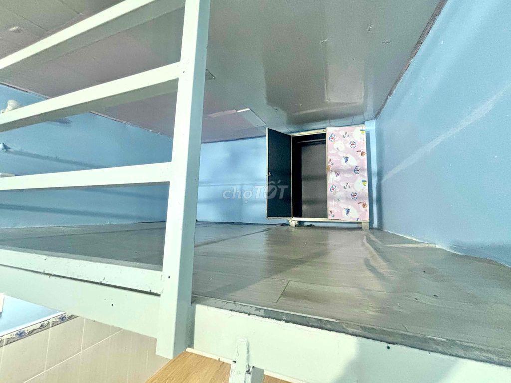 PHÒNG GÁC LỐI ĐI BAN CÔNG THANG MÁY - KẾ BÊN TDT ĐH CẢNH SÁT LOTTE