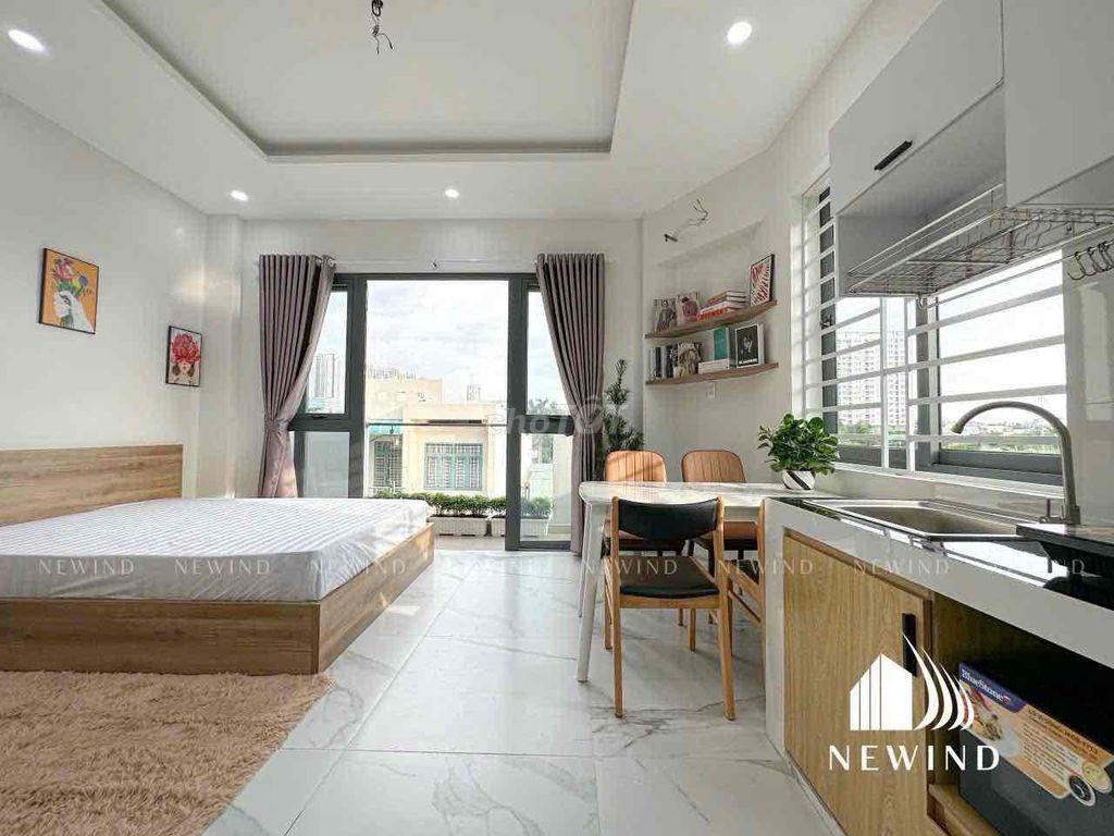 Căn hộ 30m2 ban công view cực rộng, thoáng.