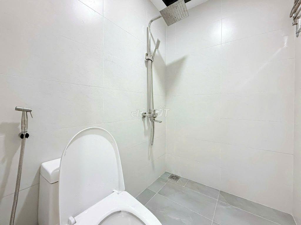10tr - 1PN - Full nội thất - Ban công - Tiện qua Q4, Q1