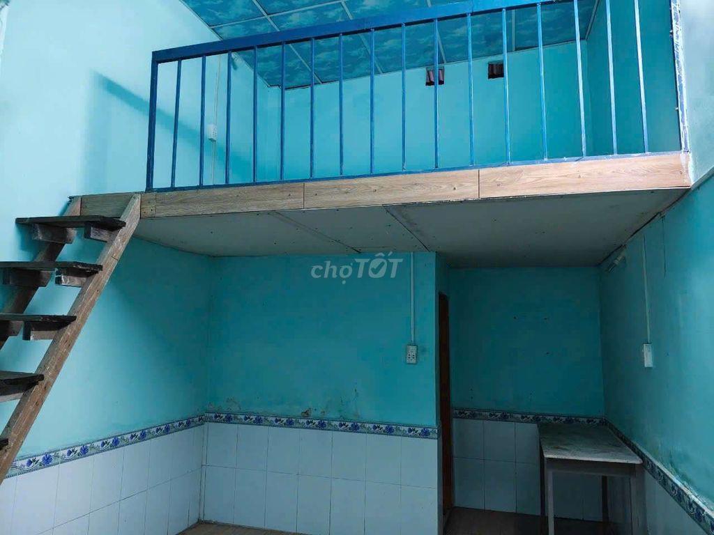 Cho thuê phòng trọ, gác lửng, 18m2, Phước Lộc, Nhà Bè, TP.Hồ Chí Minh