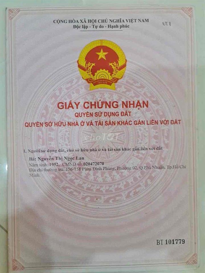 Cần bán 01 căn phòng tập thể. Sổ hồng riêng.