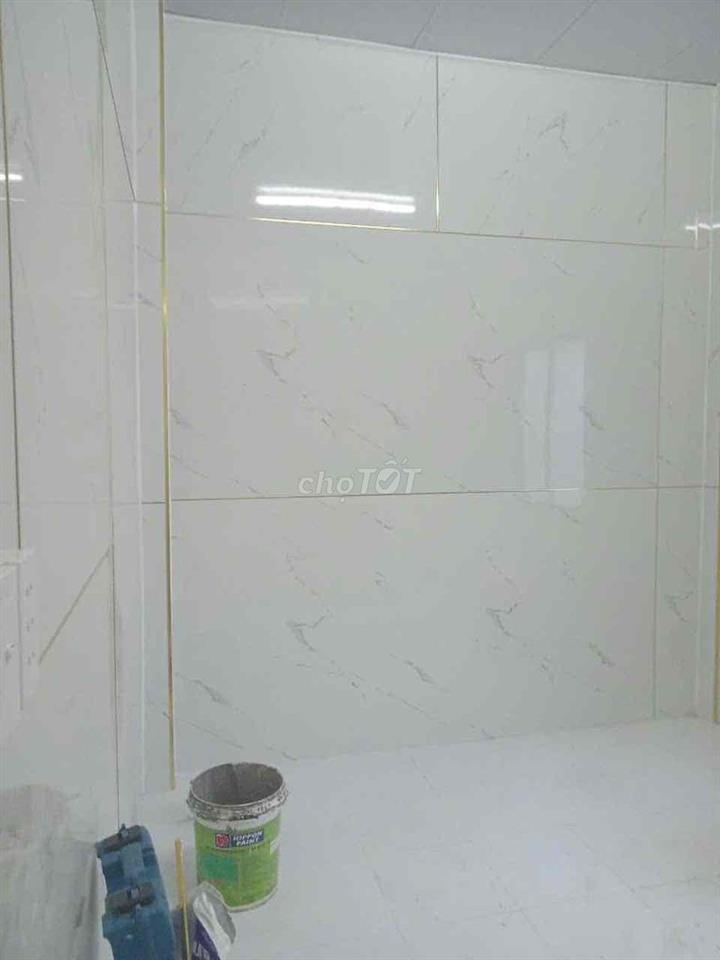 Cần bán 01 căn phòng tập thể. Sổ hồng riêng.