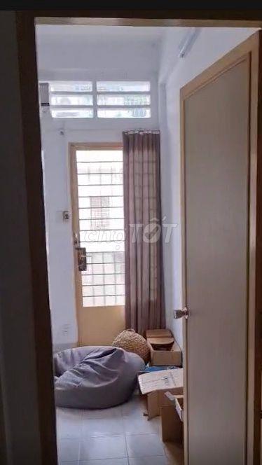 Bán chung cư 2PN, 1P khách, bếp, diện tích sử dụng 55m2, lô C
