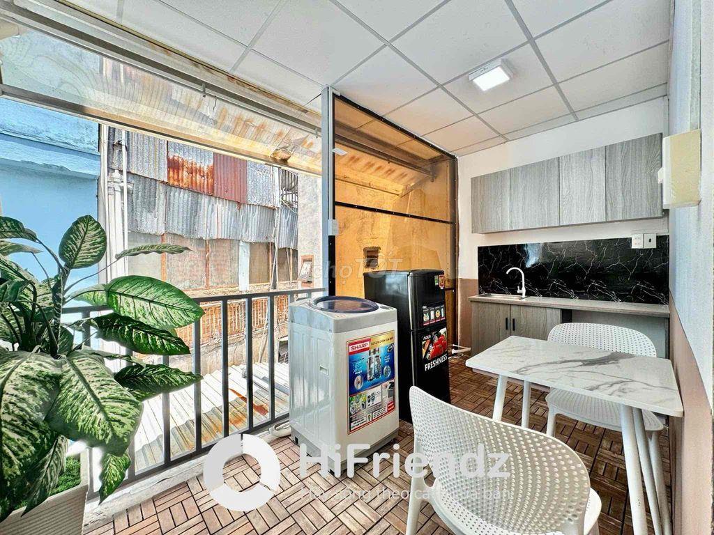 STUDIO BANCOL TÁCH BẾP SIUU ĐẸP NGAY NGUYỄN VĂN TRỔI