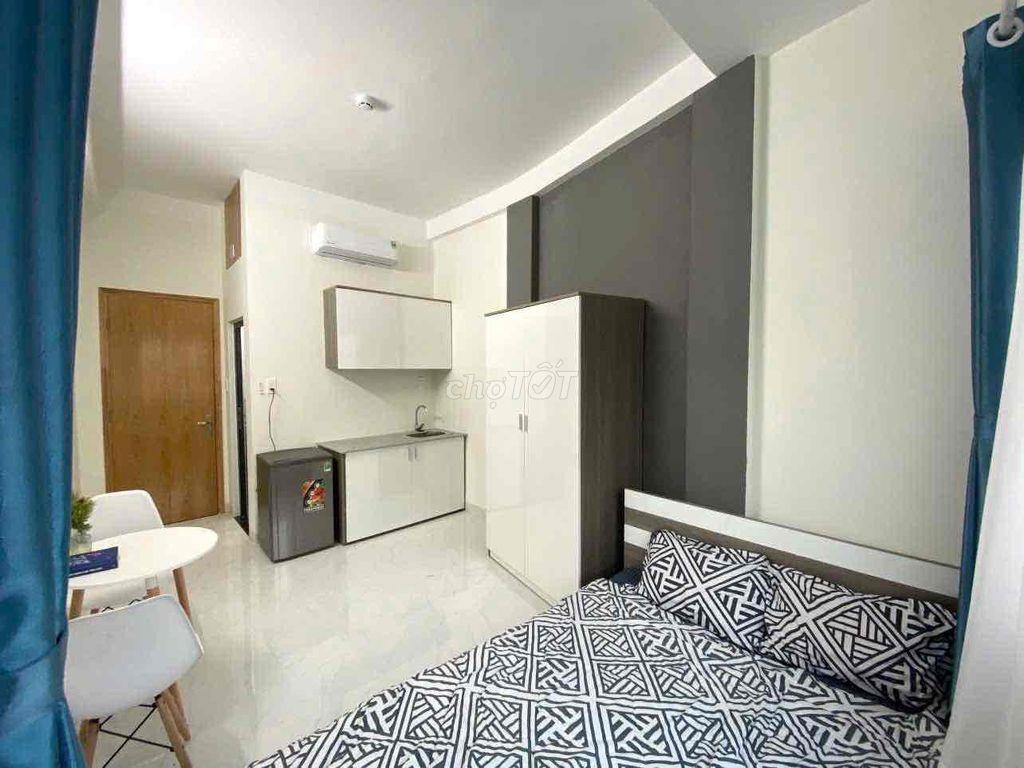 STUDIO FULL NỘI THẤT CỬA SỔ TRỜI NGAY NGUYỄN ĐÌNH CHIỂU
