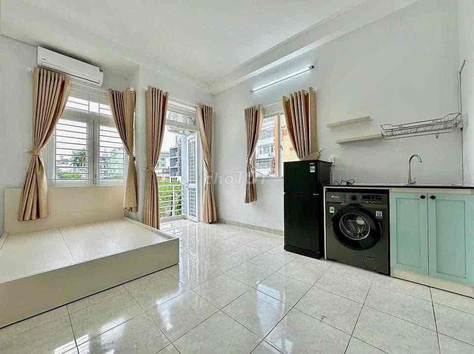 STUDIO BANCOL MÁY GIẶT RIÊNG NGAY CÔNG VIÊN LÊ THỊ RIÊNG