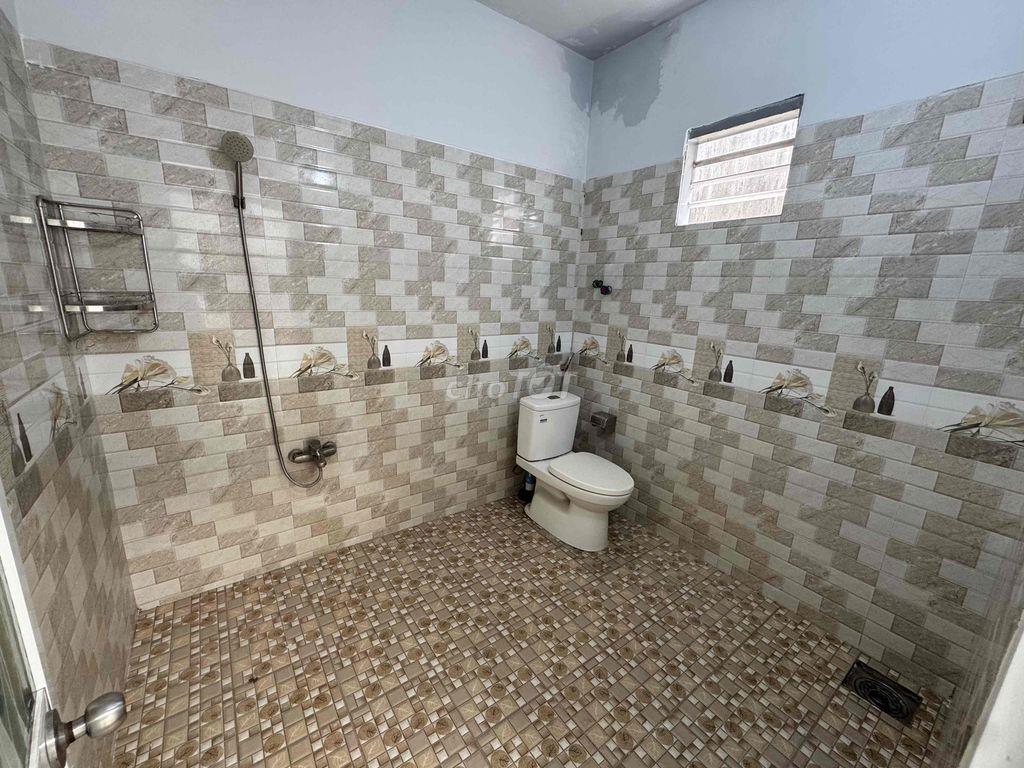 NHÀ ĐẸP MỚI RỘNG HẺM XE HƠI NHÀ NỞ HẬU 6m2