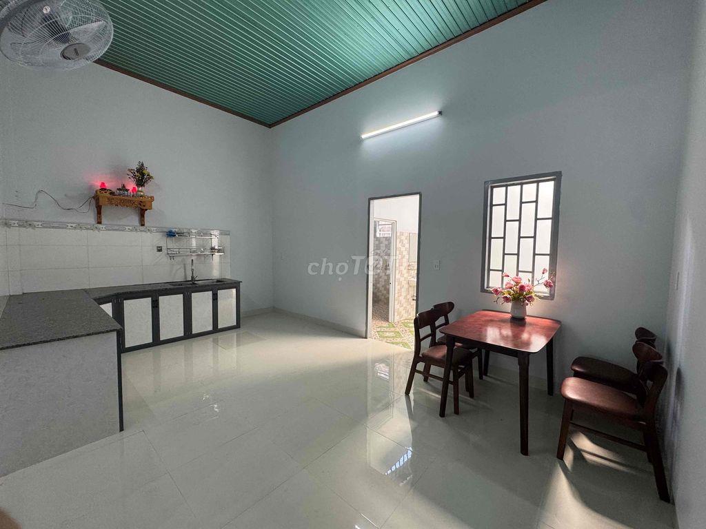 NHÀ ĐẸP MỚI RỘNG HẺM XE HƠI NHÀ NỞ HẬU 6m2