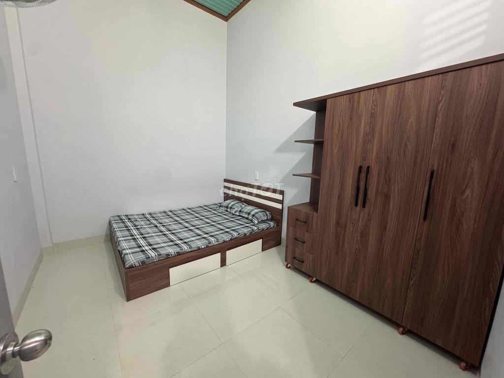 NHÀ ĐẸP MỚI RỘNG HẺM XE HƠI NHÀ NỞ HẬU 6m2
