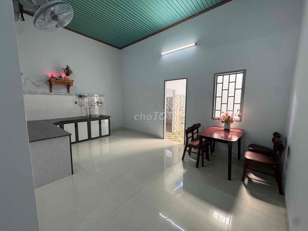 NHÀ ĐẸP MỚI RỘNG HẺM XE HƠI NHÀ NỞ HẬU 6m2