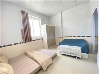 1 PHÒNG NGỦ TÁCH BẾP CỬA SỔ NGAY HỒ VĂN HUÊ