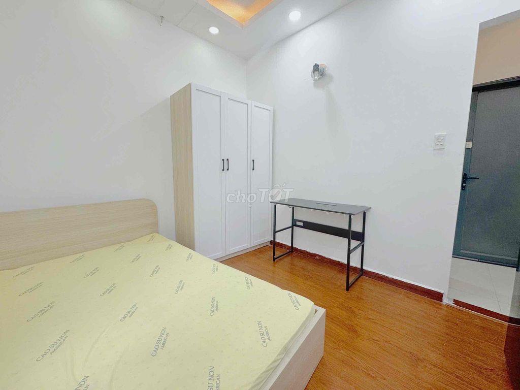 CỬA SỔ TRỜI - NGAY THÍCH QUẢNG ĐỨC - PHAN ĐĂNG LƯU - NGUYỄN THƯỢNG HIỀ