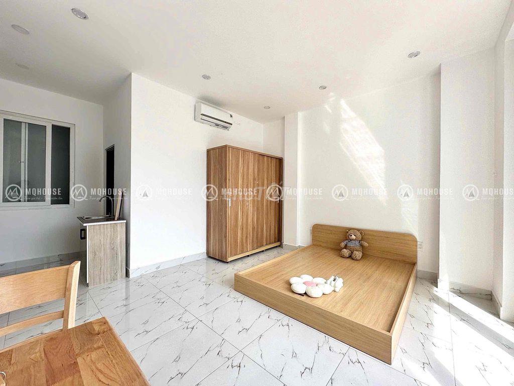 CĂN HỘ DỊCH VỤ BAN CÔNG KHU SÂN BAY - SIÊU RỘNG