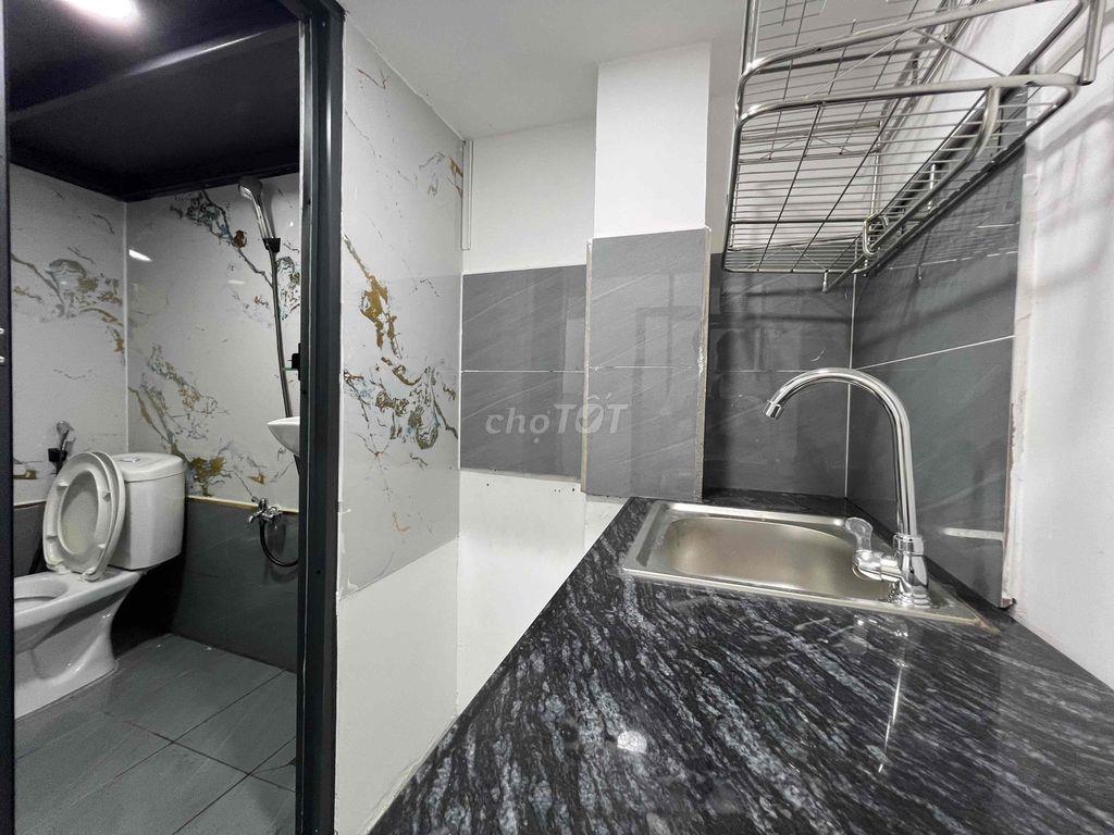 Khao Trương Căn Hộ Mới , Dạng Phòng Duplex 25m2 , Gần CV Lê Thị  Riêng