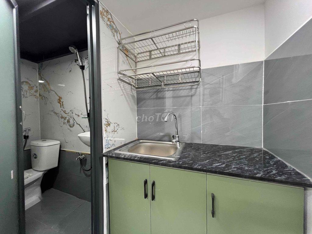 Khao Trương Căn Hộ Mới , Dạng Phòng Duplex 25m2 , Gần CV Lê Thị  Riêng