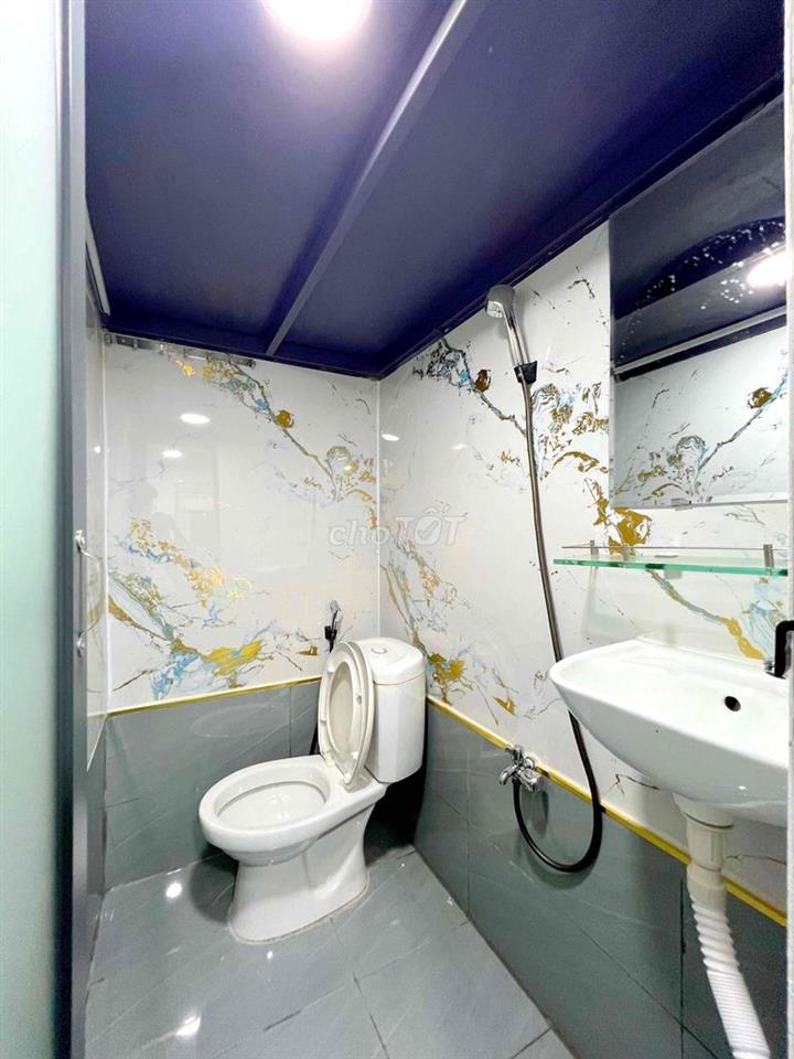 Khao Trương Căn Hộ Mới , Dạng Phòng Duplex 25m2 , Gần CV Lê Thị  Riêng