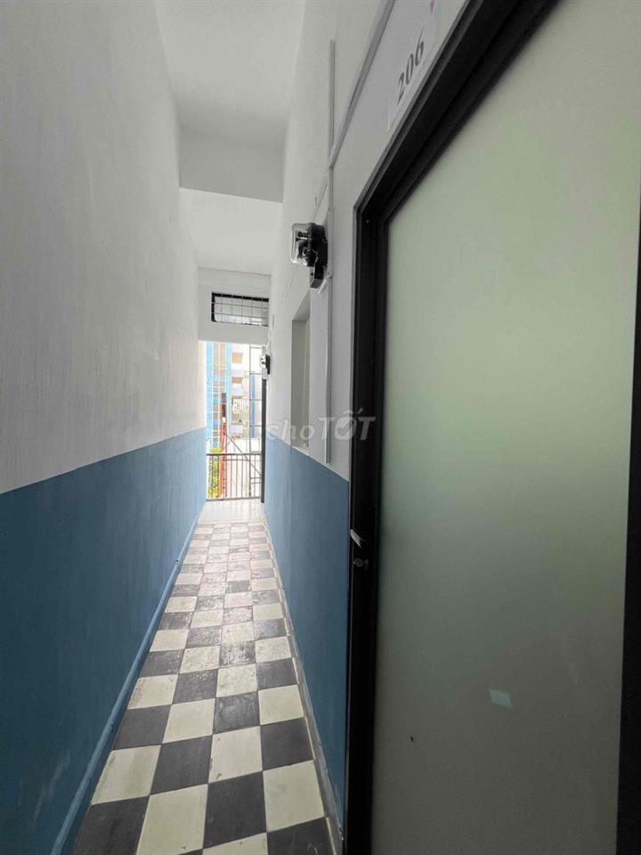 Khao Trương Căn Hộ Mới , Dạng Phòng Duplex 25m2 , Gần CV Lê Thị  Riêng