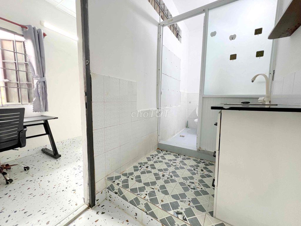 Căn Hộ 1 Phòng Phủ tách Bếp 25m2 , khu k300, Tân Bình