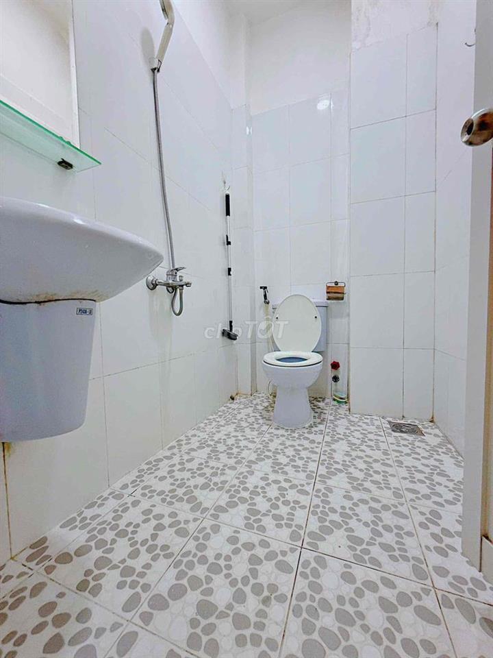 PHÒNG BAN CÔNG 35m2, FULL NT MÁY GIẶT RIÊNG , GẦN NGUYỄN VĂN TRỖI