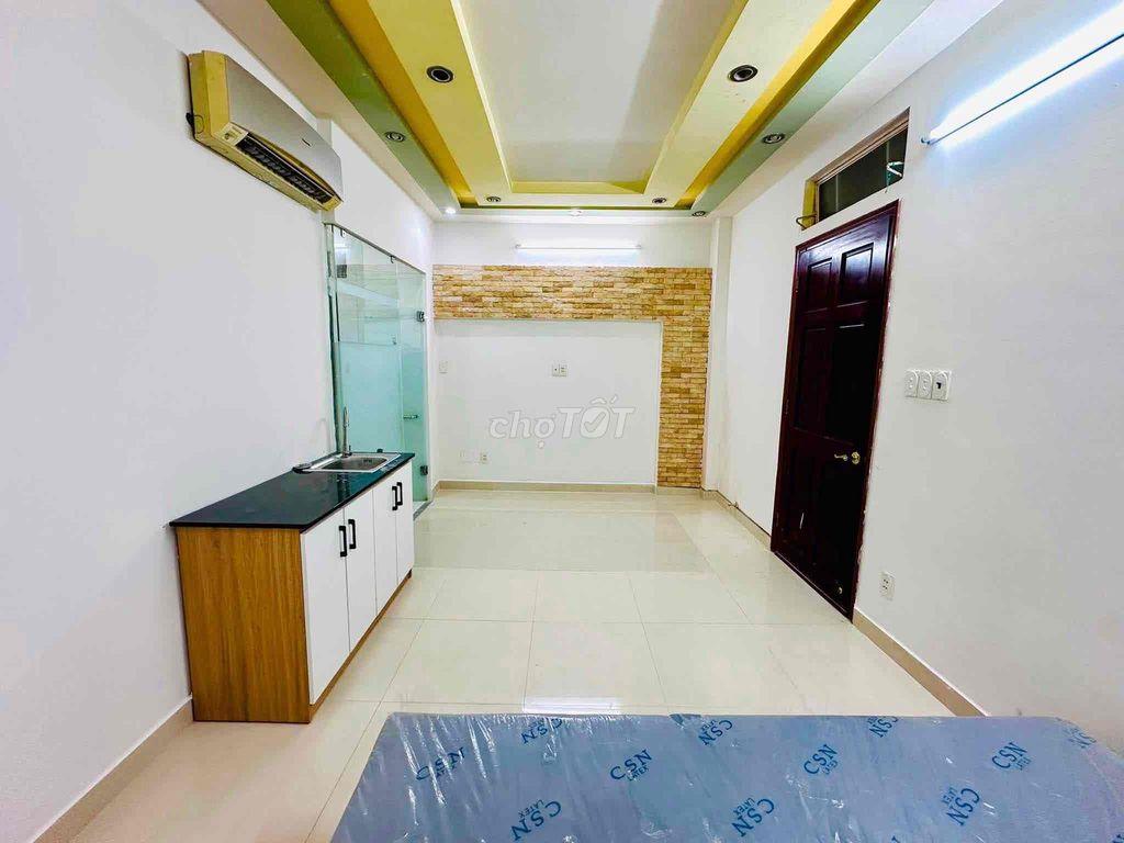Còn 1 Phòng Mới  27m2 - Full Nội Thất , Sát Đại Học Kinh Tế , Quận 10