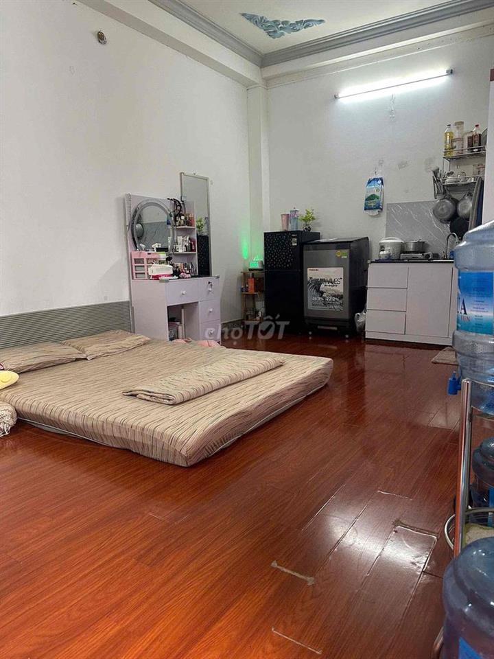 PHÒNG BAN CÔNG  FULL NT 35m2 , ĐƯỜNG TÔ HIẾN THÀNH Q10