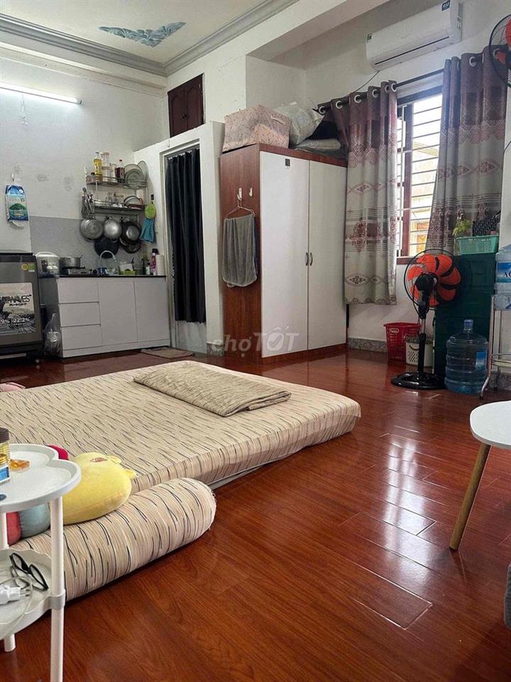 PHÒNG BAN CÔNG  FULL NT 35m2 , ĐƯỜNG TÔ HIẾN THÀNH Q10