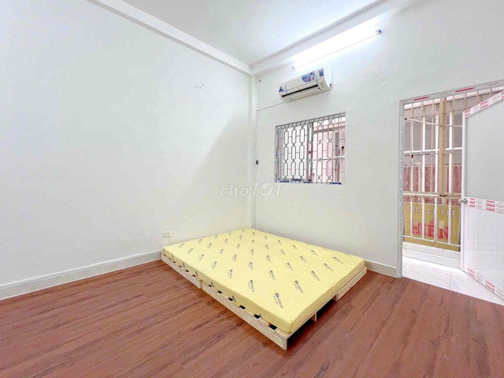 PHÒNG BAN CÔNG — FULL NT Q10 — GẦN ĐH KINH TẾ ( UEH)