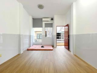 Phòng Studio 35m2 , Ban Công Thoáng, Gần VAA , Sân Bay