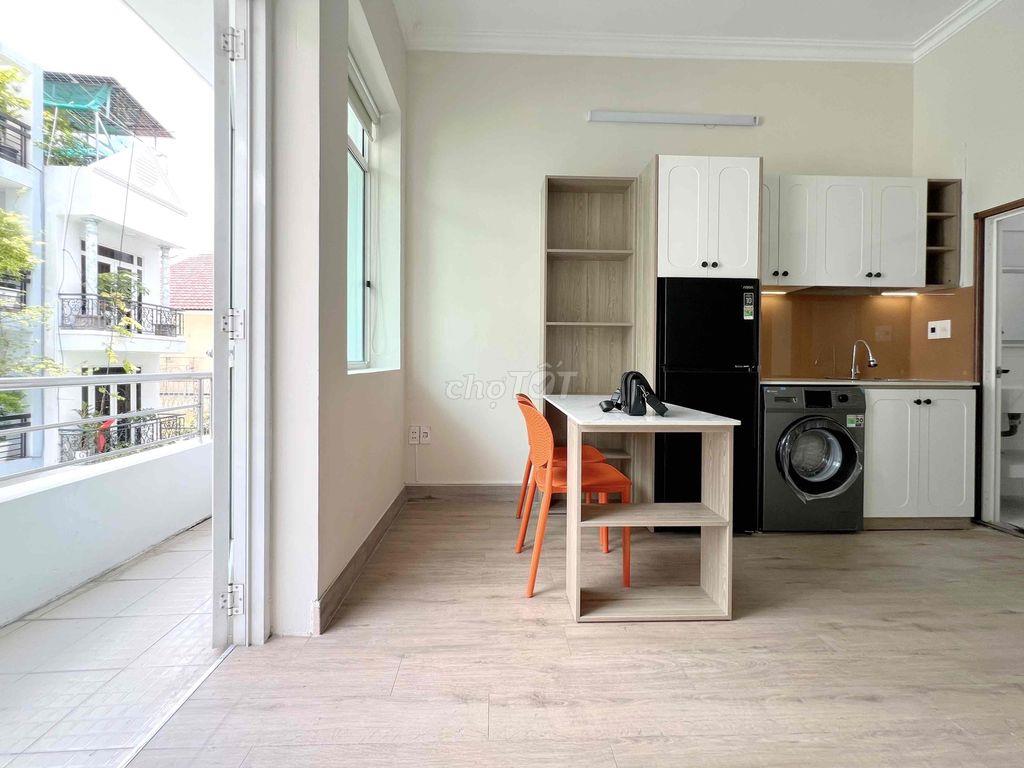 CĂN HỘ MỚI CAO CẤP - 1PN 50m2 - BAN CÔNG LỚN | VƯỜN CHUỐI Q3