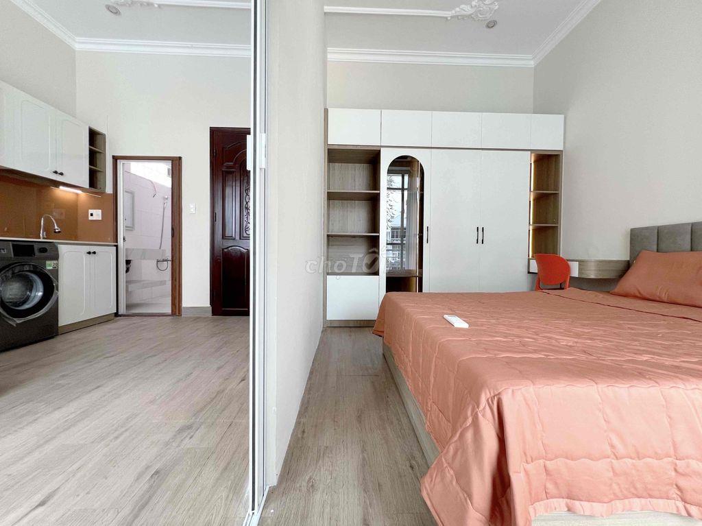 CĂN HỘ MỚI CAO CẤP - 1PN 50m2 - BAN CÔNG LỚN | VƯỜN CHUỐI Q3