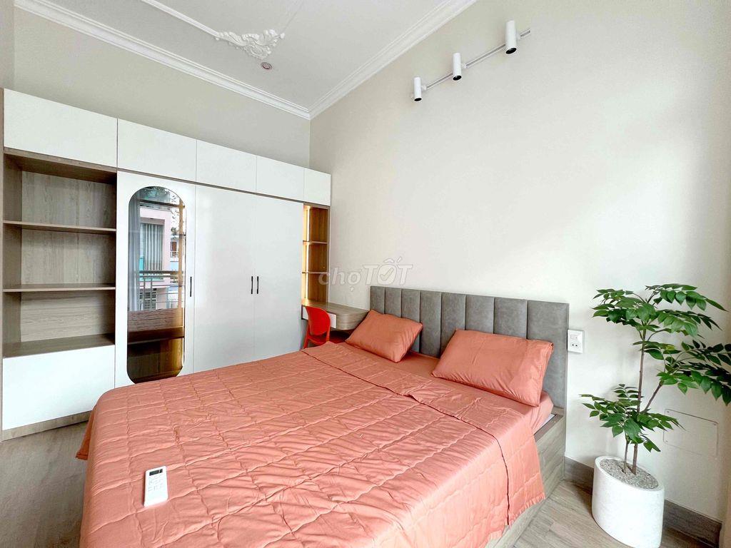 CĂN HỘ MỚI CAO CẤP - 1PN 50m2 - BAN CÔNG LỚN | VƯỜN CHUỐI Q3
