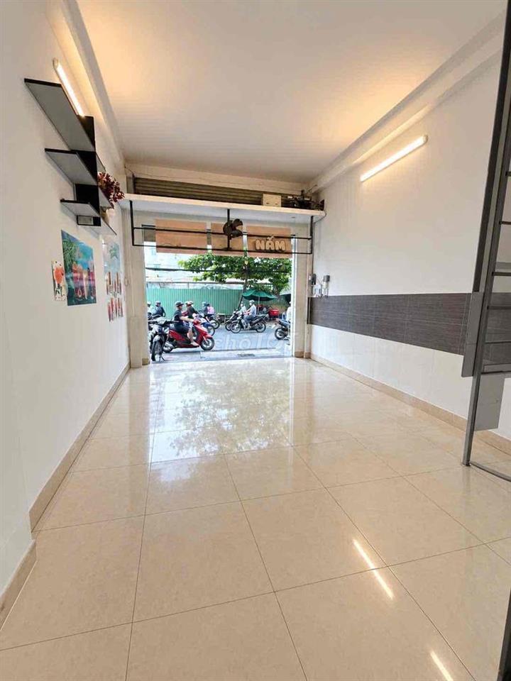 Măt Bằng KD 30m2 , Có Gác Ở Lại , MT Đường , Khu Dân Cư  Sầm Uất