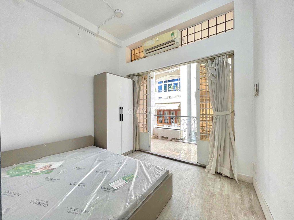 CHDV BAN CÔNG TÁCH BẾP NGAY NGÃ TƯ PHÚ NHUẬN ĐẦY ĐỦ NỘI THẤT