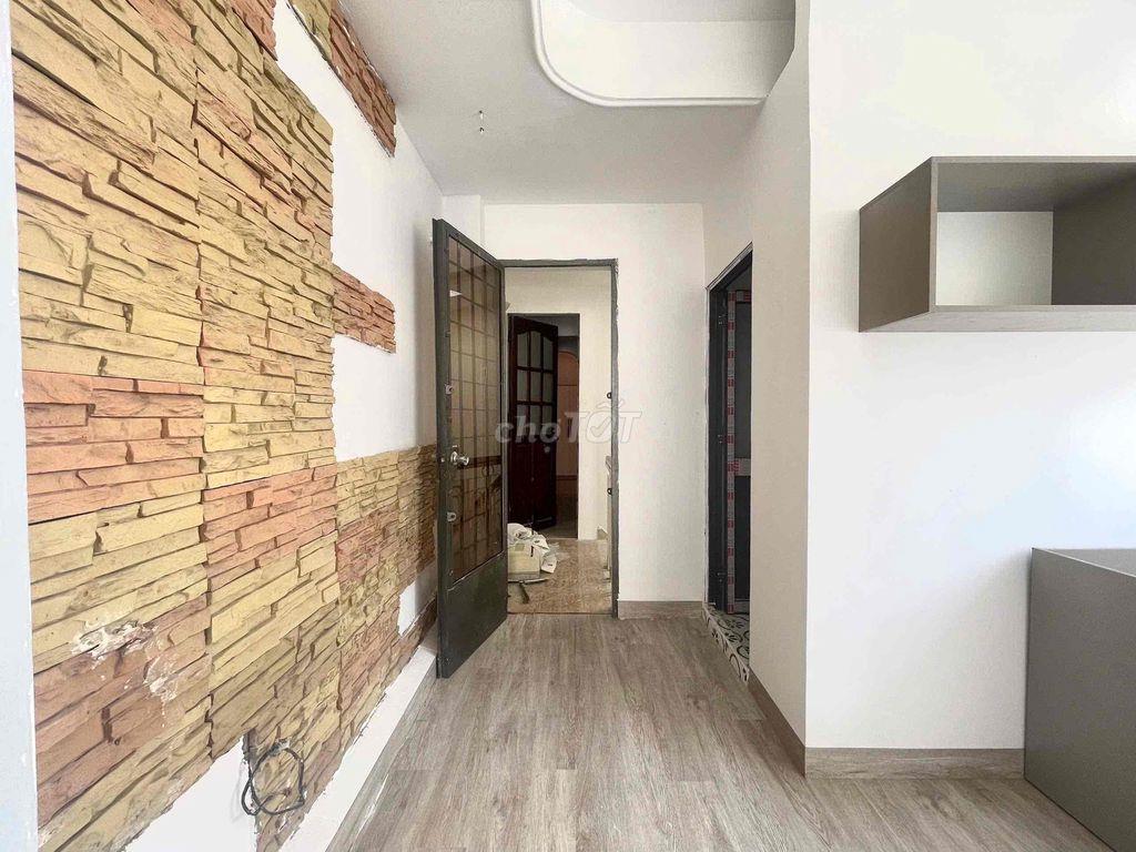 CHDV BAN CÔNG TÁCH BẾP NGAY NGÃ TƯ PHÚ NHUẬN ĐẦY ĐỦ NỘI THẤT