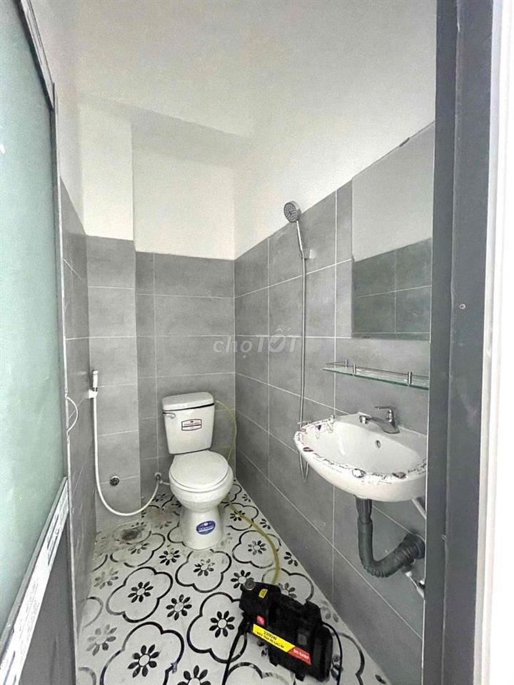 CHDV BAN CÔNG TÁCH BẾP NGAY NGÃ TƯ PHÚ NHUẬN ĐẦY ĐỦ NỘI THẤT