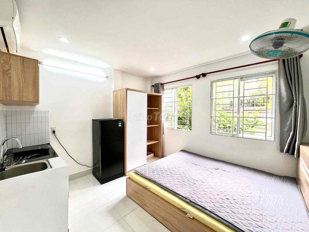 CHDV CỬA SỔ TRỜI LỚN NGAY CV GIA ĐỊNH - PHẠM VĂN ĐỒNG
