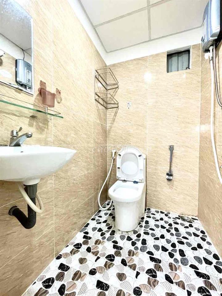 CHÍNH CHỦ CHO NỮ THUÊ PHÒNG FULL NT GẦN CHỢ BÀ CHIỂU ĐH HỒNG BÀNG