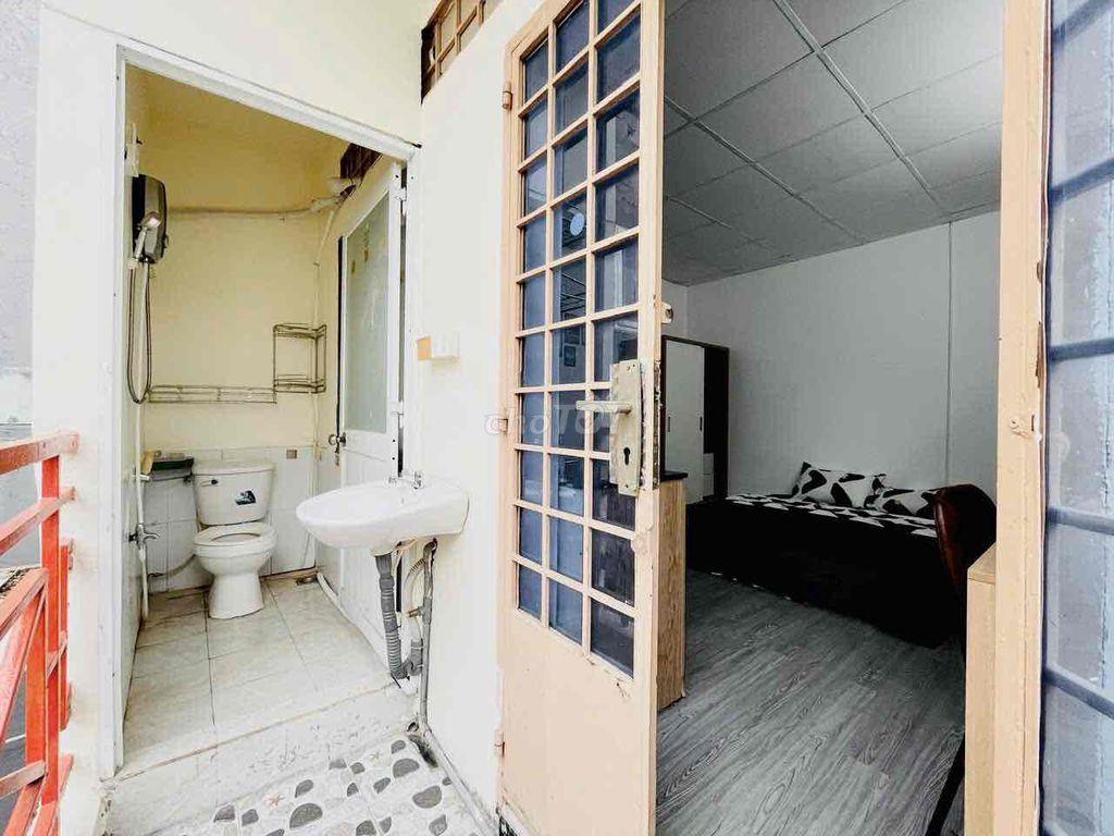 CHÍNH CHỦ SANG CHDV 4 PHÒNG FULL NỘI THẤT GẦN NGÃ TƯ PHÚ NHUẬN