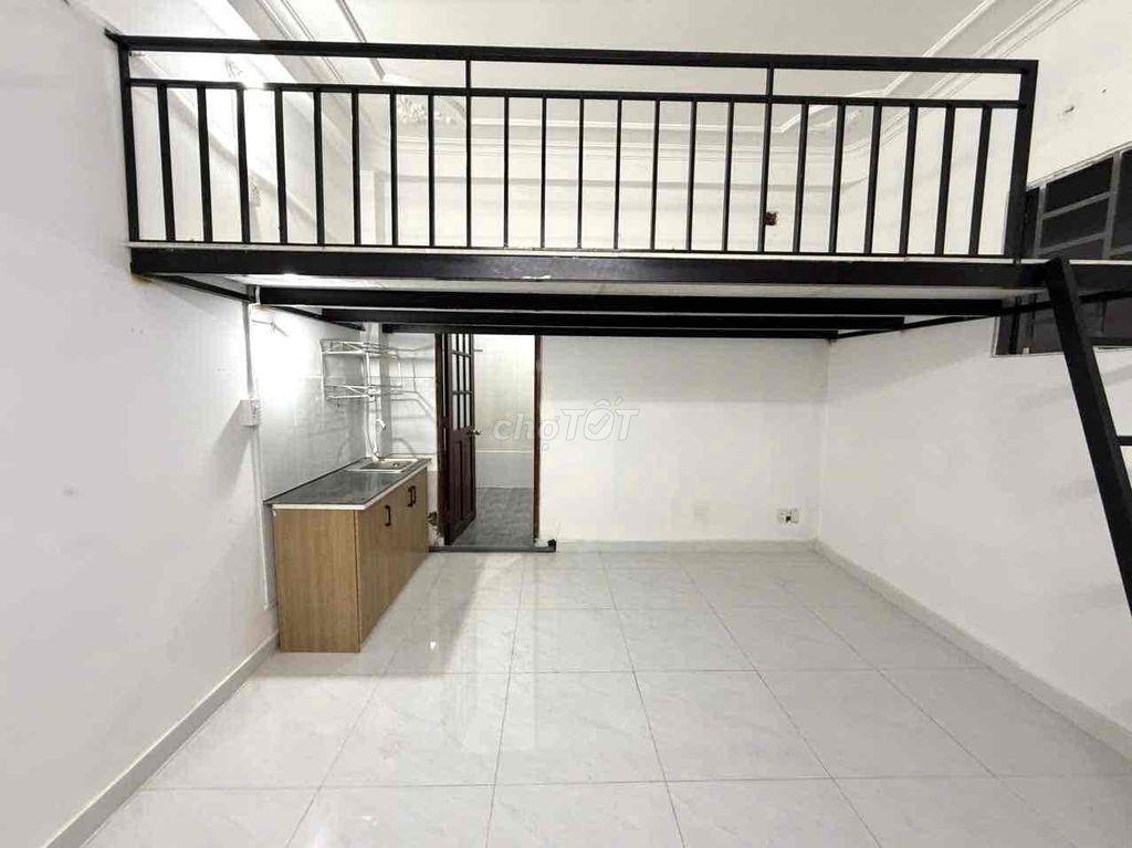 🔥PHÒNG GÁC THANG MÁY 35M2 CÓ MÁY LẠNH GIÁ RẺ NGAY LÊ VĂN SỸ